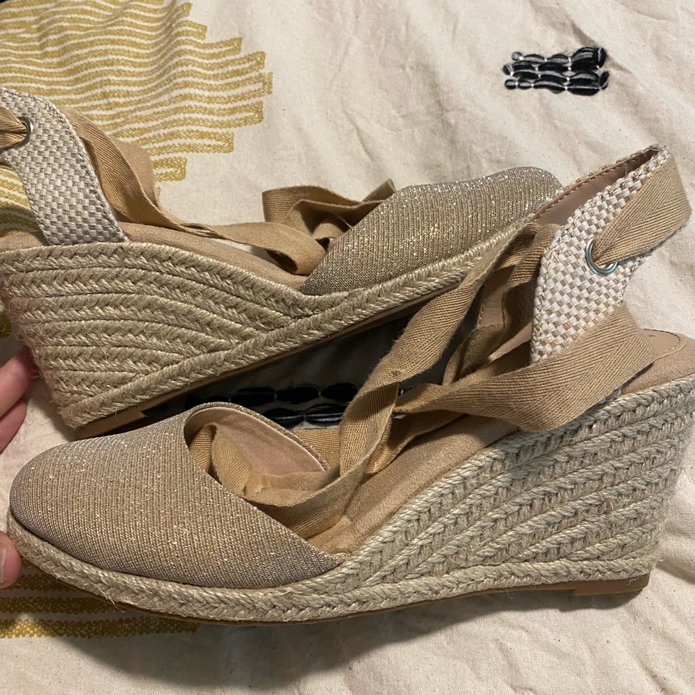 Kelly & Katie Gold wedges